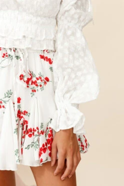 Robyn Flounce Mini Skirt Floral Print White -Trend Whisper 14254b24 s white 190805sl14743 ps bottom