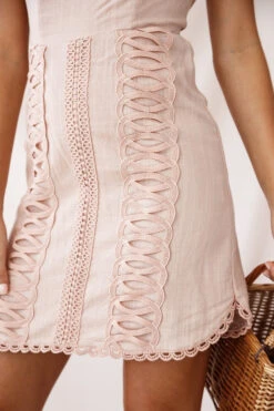 Whitley Embroidered Bandeau Dress Mocha 9 Whitley Embroidered Bandeau Dress Mocha -Trend Whisper 190122sl 0105 26704b02 mocha