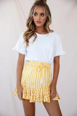 Robyn Pleated Striped Mini Skirt Yellow Stripe -Trend Whisper 190122sl 1175 14254b04 s yellow