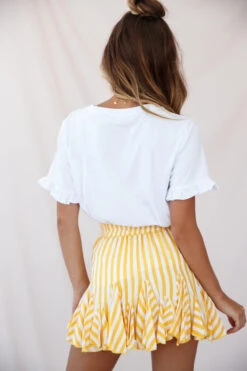 Robyn Pleated Striped Mini Skirt Yellow Stripe -Trend Whisper 190122sl 1180 14254b04 s yellow