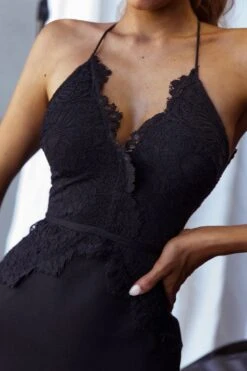 Isla Lace Detail Bodycon Dress Black -Trend Whisper 24626BBLACK 4