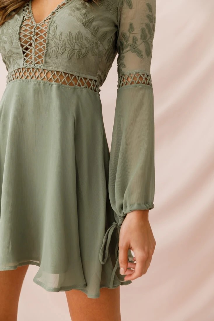 Carson Crochet Details Dress Olive 12 Carson Crochet Details Dress Olive - Image 12