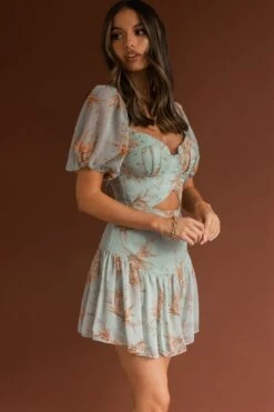 Devoted Structured Bust Puff Sleeve Dress Lily Print Pistachio -Trend Whisper CM1255J02 PISTACHIO 4