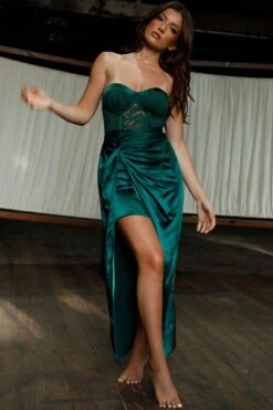 Playing For Keeps Lace Bodice Maxi Dress Forest Green -Trend Whisper CM1580D01 20FOREST 20GREEN 2