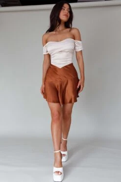 Gwyneth Flounce Mini Skirt Chocolate -Trend Whisper CM4096D 20CHOCOLATE 2