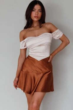 Gwyneth Flounce Mini Skirt Chocolate -Trend Whisper CM4096D 20CHOCOLATE 9