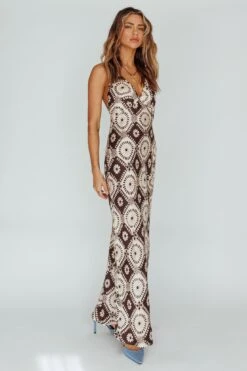 Lavara Halterneck Midi Dress Floral Chocolate -Trend Whisper SN0190B 20CHOCOLATE 2