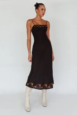 Star Garden Embroidered Midi Dress Black -Trend Whisper ST3921D 20BLACK 2