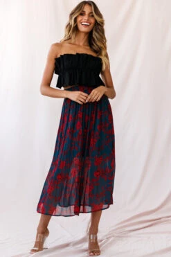 Caroline Accordion Pleat Midi Skirt Forest Green/Red -Trend Whisper photo 3280 26917b forest green red
