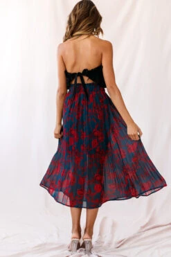 Caroline Accordion Pleat Midi Skirt Forest Green/Red -Trend Whisper photo 3291 26917b forest green red