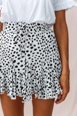 Robyn Flounce Floral Mini Skirt White -Trend Whisper photo 592 14254b14 s white